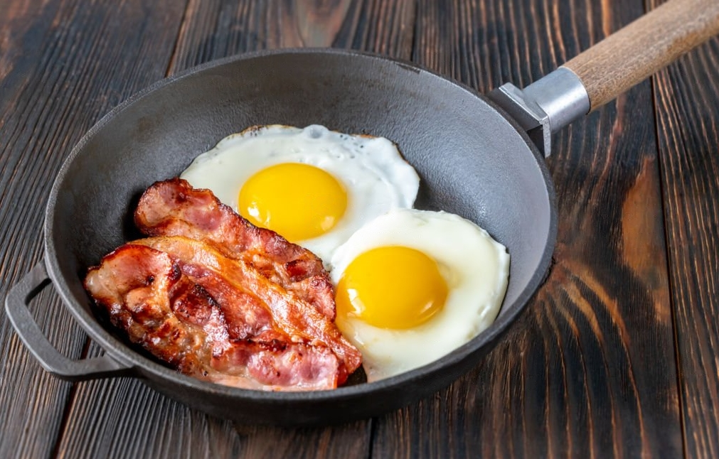 best frying pan for bacon and eggs